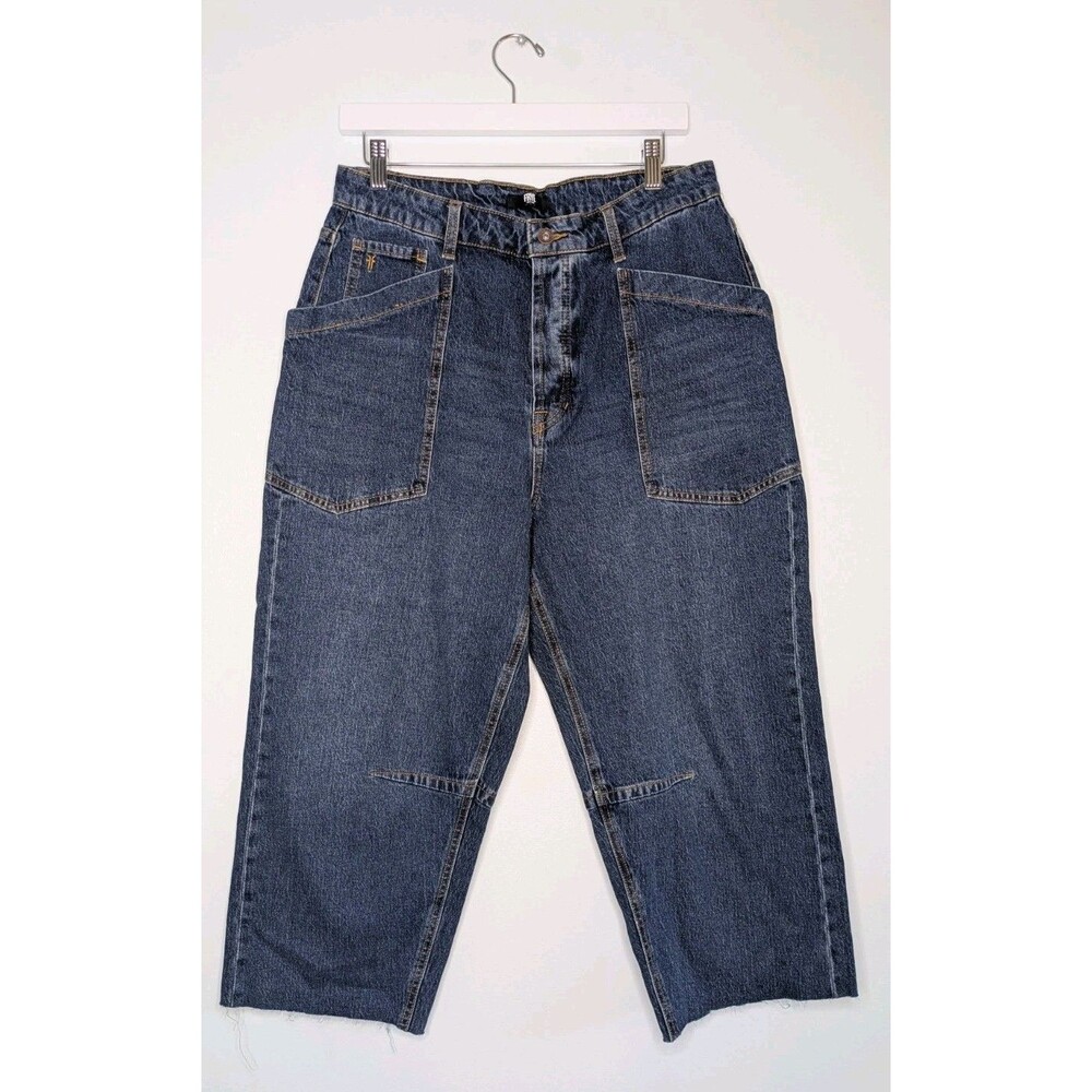 FRYE AND CO High Rise Barrel Utility Jeans Size 8 Medium Wash Wide Leg Crop Raw